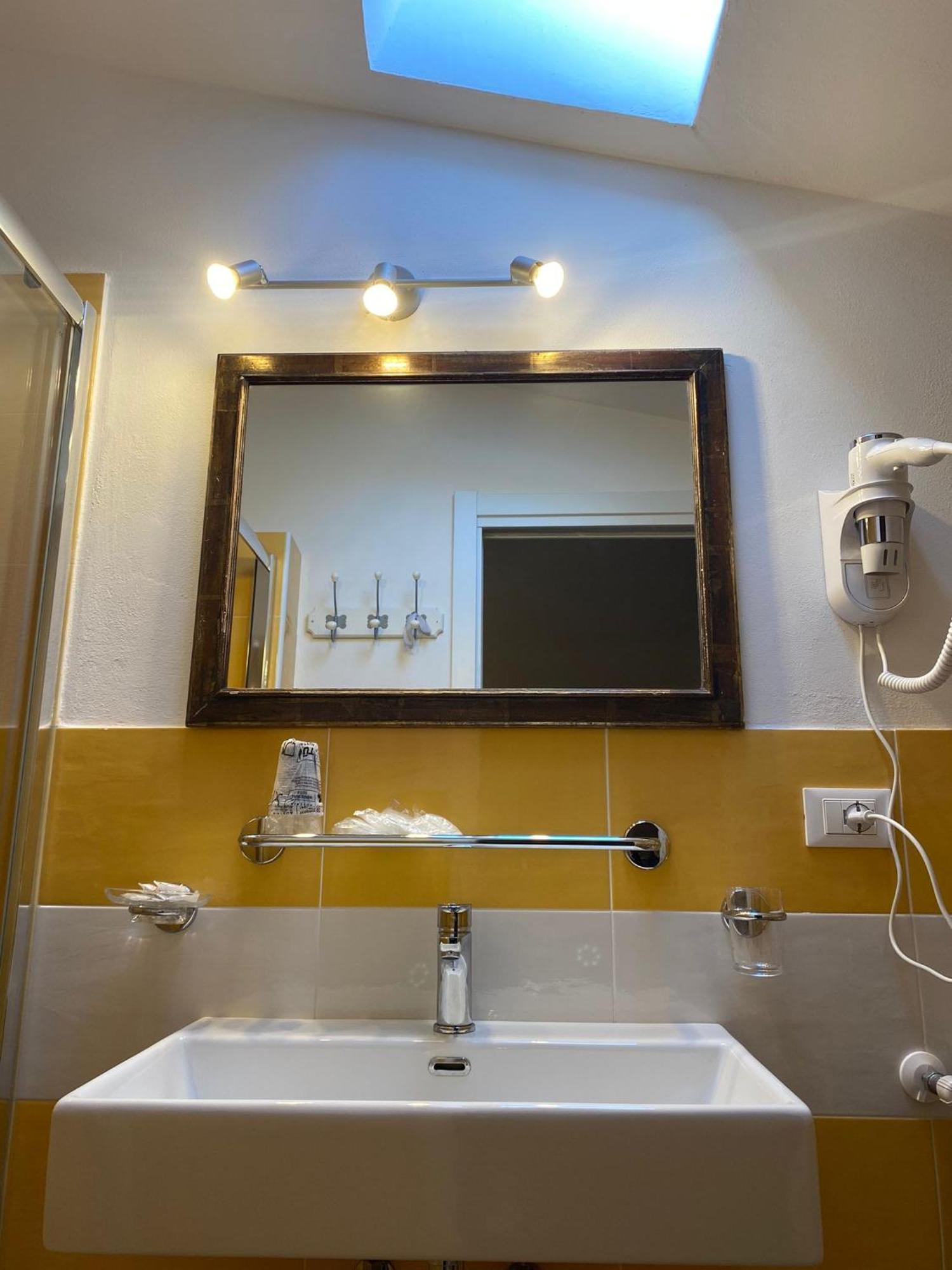 Green Quiet Affittacamere Pignone Ngoại thất bức ảnh